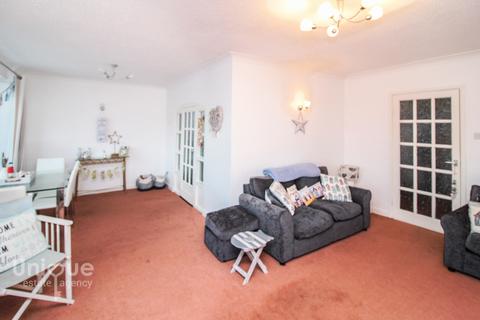 2 bedroom apartment for sale, Tudor Lodge, 390 Clifton Drive North, Lytham St. Annes, FY8