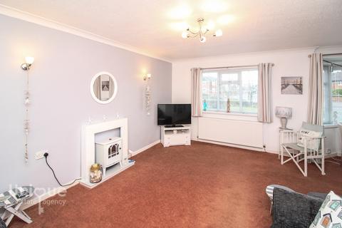 2 bedroom apartment for sale, Tudor Lodge, 390 Clifton Drive North, Lytham St. Annes, FY8