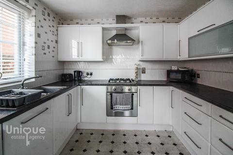 2 bedroom apartment for sale, Tudor Lodge, 390 Clifton Drive North, Lytham St. Annes, FY8
