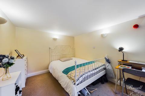 1 bedroom apartment to rent, Gawcott Road, Buckingham, MK18 1DR