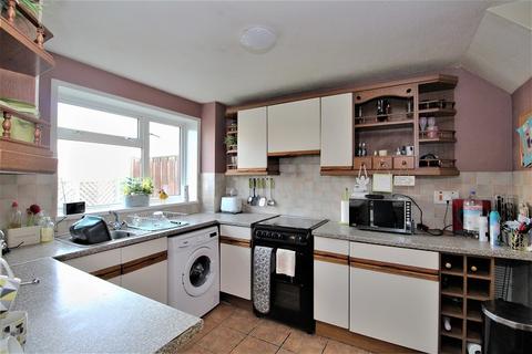 28 Brettingham Close, Crawley, RH11 8FD