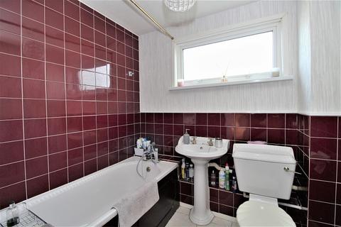 28 Brettingham Close, Crawley, RH11 8FD