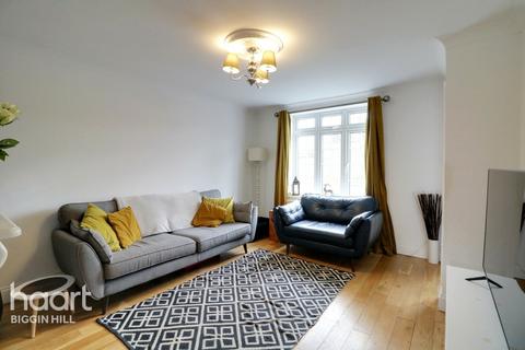 11 Crossley Close, Biggin Hill, Westerham, TN16 3BL