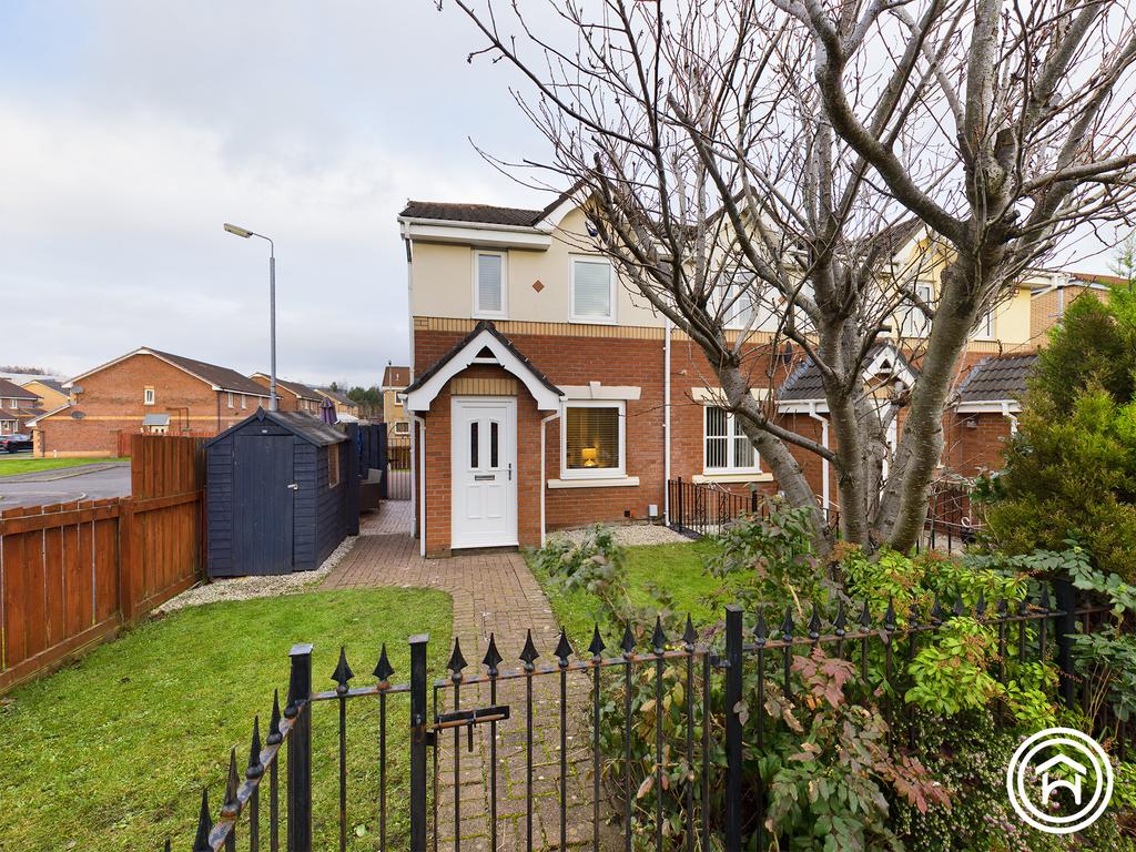 Springhill Farm Road, Glasgow, G69 2 bed end of terrace house £155,000