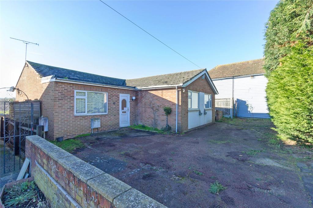 Keycol Hill, Bobbing, Sittingbourne, ME9 3 bed bungalow £350,000