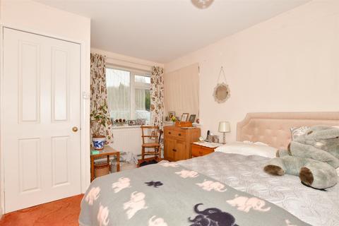 Pippins Rowly Drive, Cranleigh, GU6 8PL