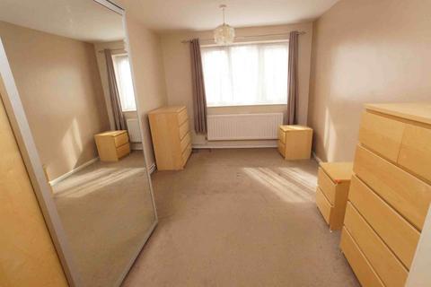 2 bedroom ground floor flat to rent, Devon House, Penge