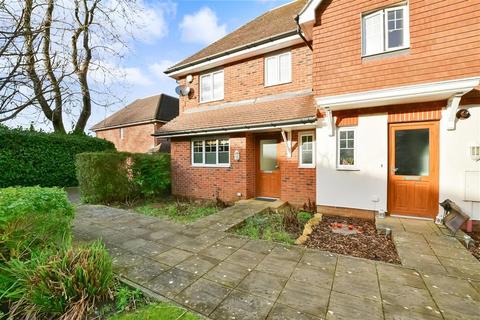 2 Spire Place, Warlingham, CR6 9LW