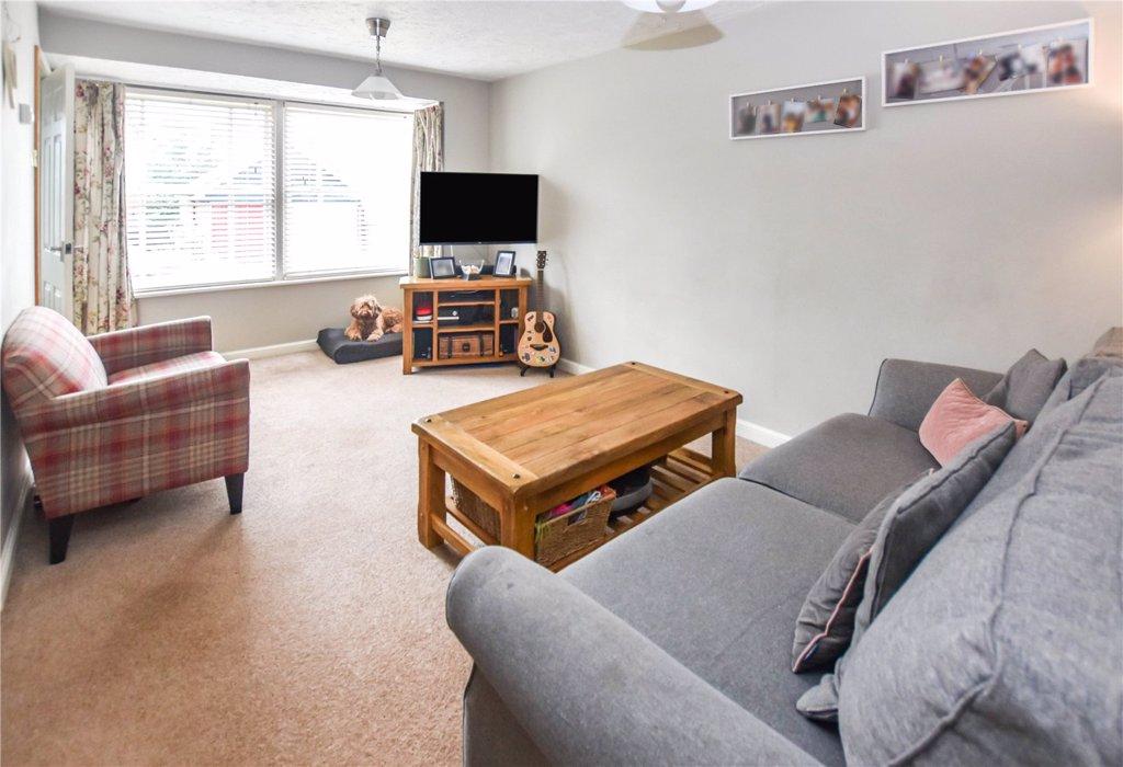 Guernsey Way, Braintree 3 bed semidetached house £325,000