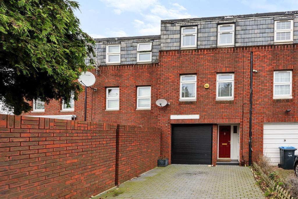 New Southgate, London, N11 3 bed townhouse £525,000