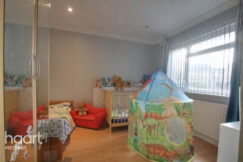 37 Cardens Road, Cliffe Woods, Rochester, ME3 8TU