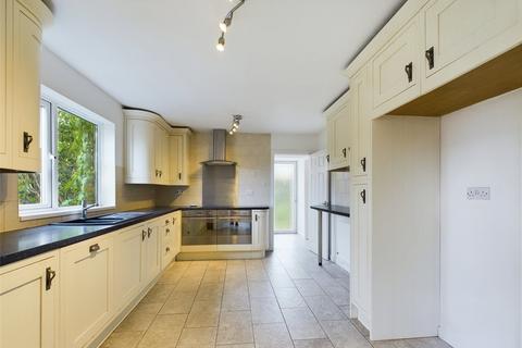 4 Copper Beeches Close, Much Dewchurch, Hereford, HR2 8DX