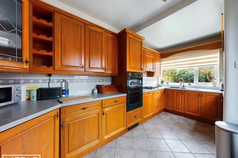 5 East Close, Eccleston Park, Prescot, L34 2RA