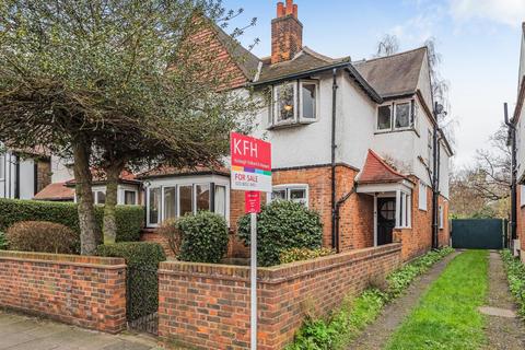 12 Vanbrugh Fields, London, SE3 7TZ