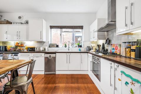 12 Vanbrugh Fields, London, SE3 7TZ