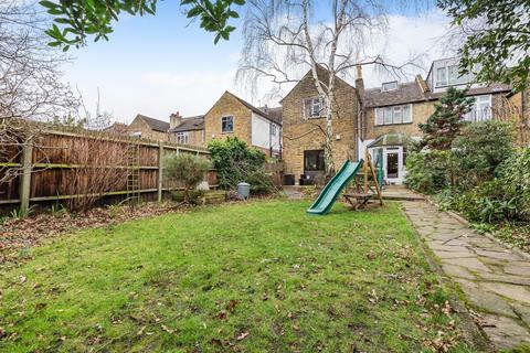 12 Vanbrugh Fields, London, SE3 7TZ
