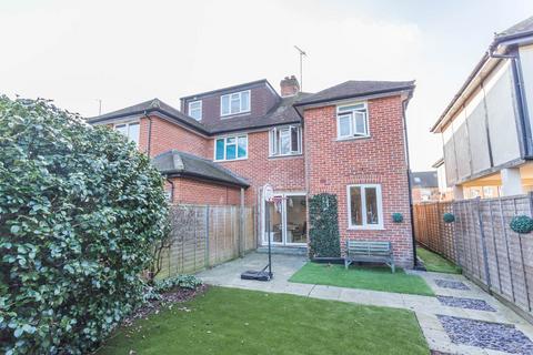 85 Chobham Road, Ascot, SL5 0HQ