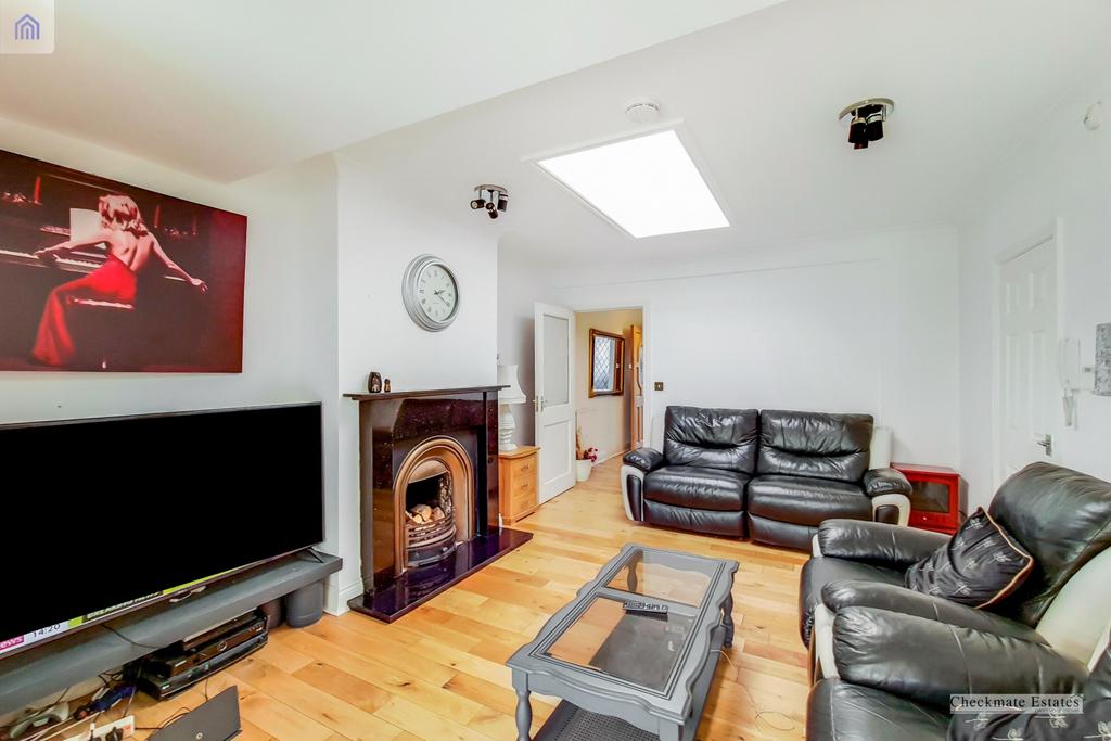 Chaplin Road, Wembley, Greater... 4 bed bungalow £750,000