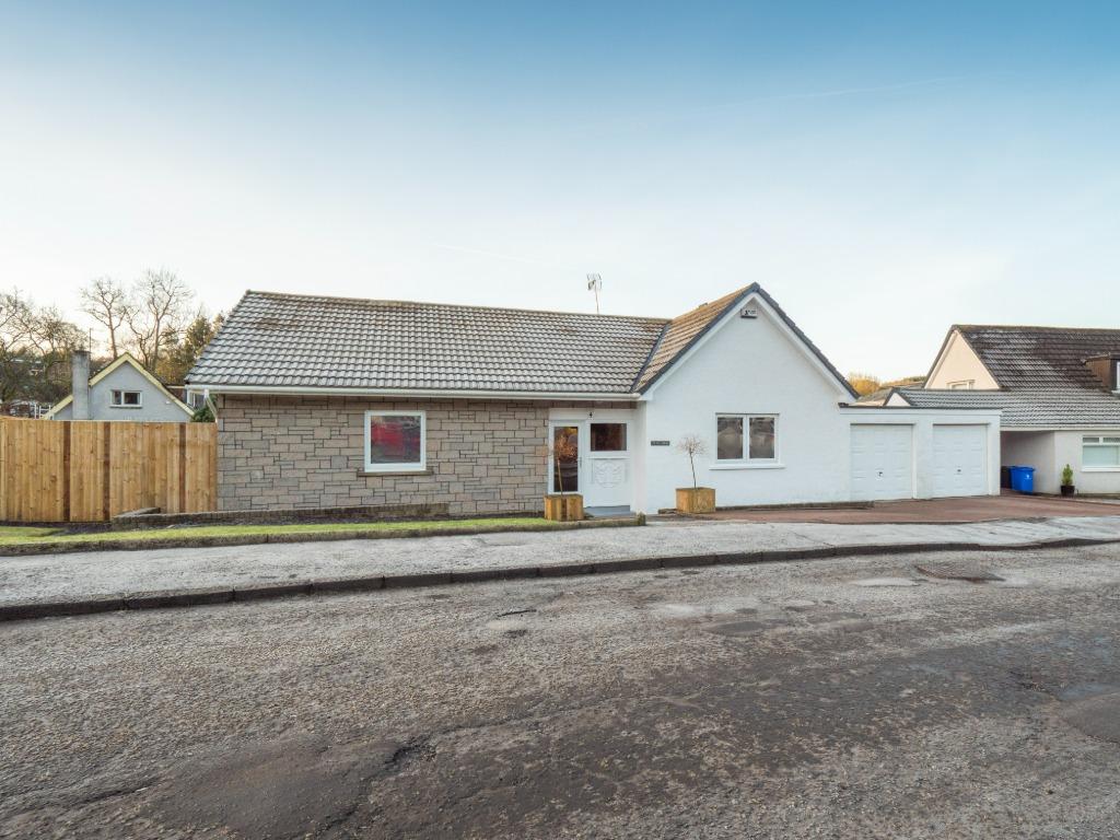 Kirkburn Drive, Strathblane... 4 bed detached house £350,000