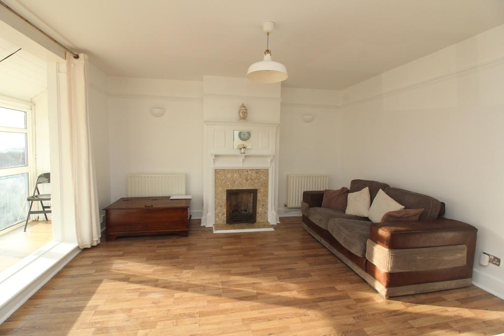 Apartment in Brighton - View 5