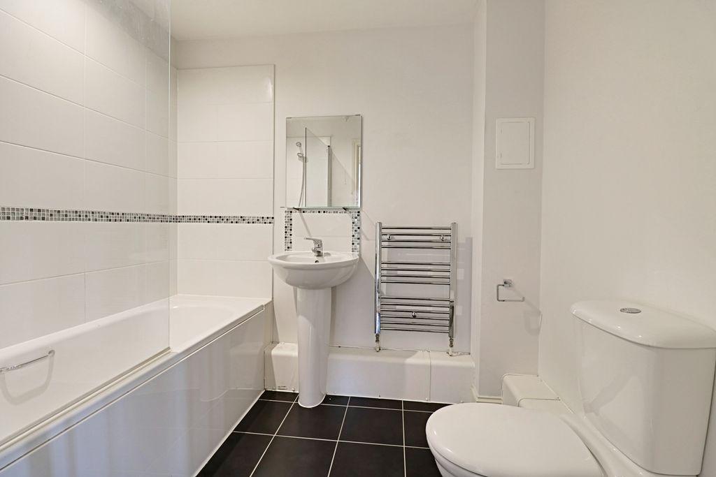 Bathroom (Family Bathroom)