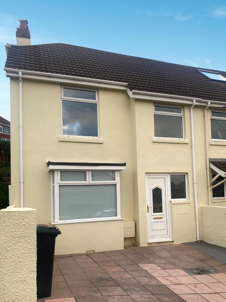 Lower Audley Road, Torquay, Devon, TQ2 3 bed semidetached house £199,950