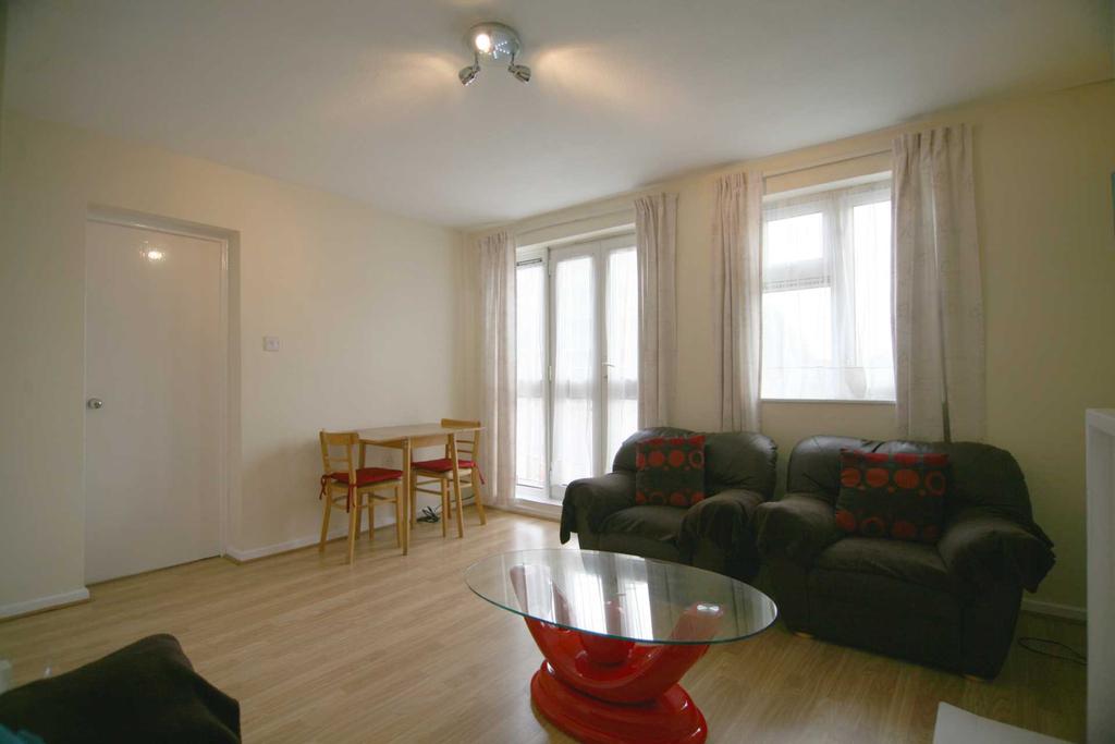Mount Pleasant, Ilford Lane, Ilford, IG1 1 bed flat £1,100 pcm (£254 pw)