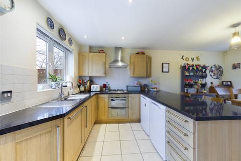 7 Barton Close, Innsworth, Gloucester, GL3 1FA