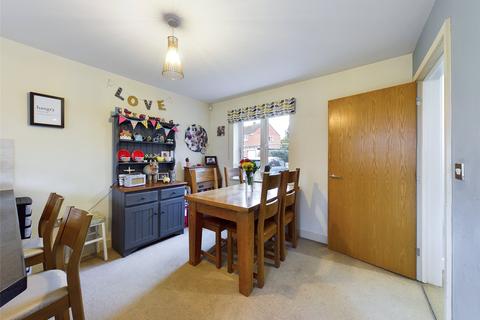 7 Barton Close, Innsworth, Gloucester, GL3 1FA