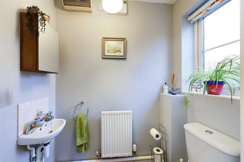 7 Barton Close, Innsworth, Gloucester, GL3 1FA