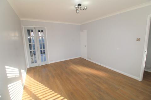 2 bedroom house to rent, Watery Lane, Poole BH16
