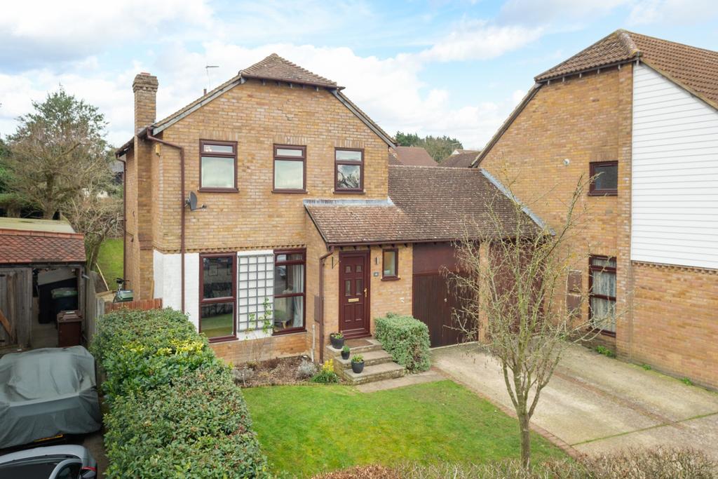 Hillside Court, Wateringbury 3 bed detached house £450,000