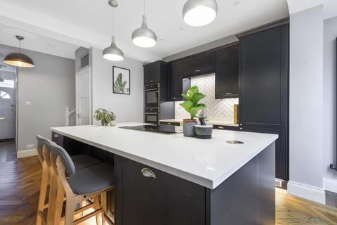 56 Fairlight Road, London, SW17 0JD