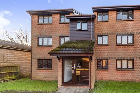 55 Drum Mead, Petersfield, GU32 3AQ