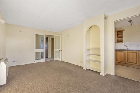55 Drum Mead, Petersfield, GU32 3AQ