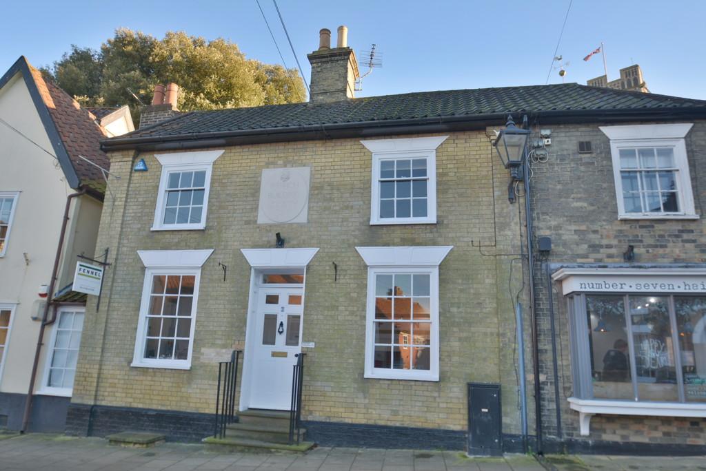 Market Place, Halesworth 1 bed apartment £550 pcm (£127 pw)