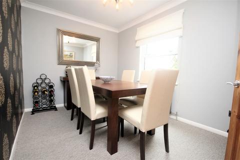 28 Barley Mead, Danbury, Chelmsford, CM3 4RP
