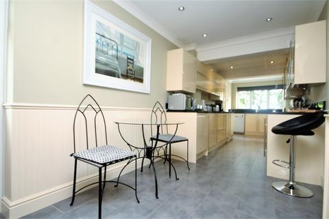 28 Barley Mead, Danbury, Chelmsford, CM3 4RP