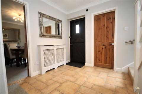 28 Barley Mead, Danbury, Chelmsford, CM3 4RP