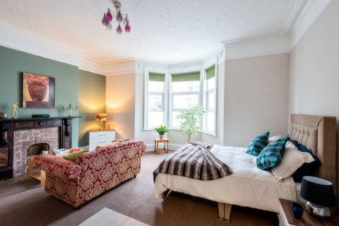 18 Belgrave Road, Gloucester, GL1 1QZ