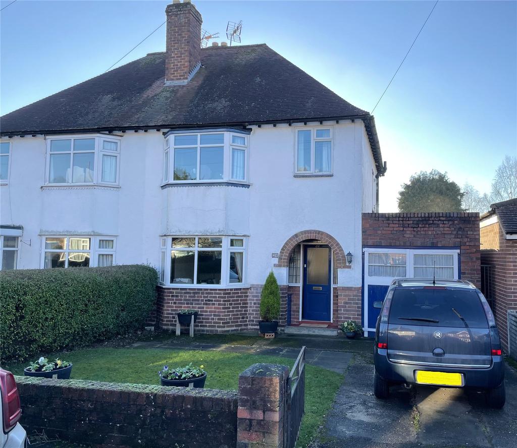 Goodwood Avenue, Bridgnorth... 3 bed semidetached house £210,000