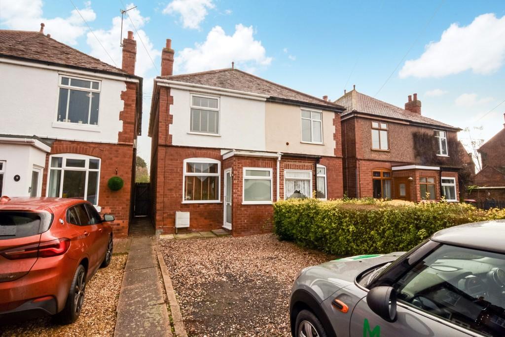 Station Road, Polesworth, Tamworth 3 bed semidetached house £825 pcm