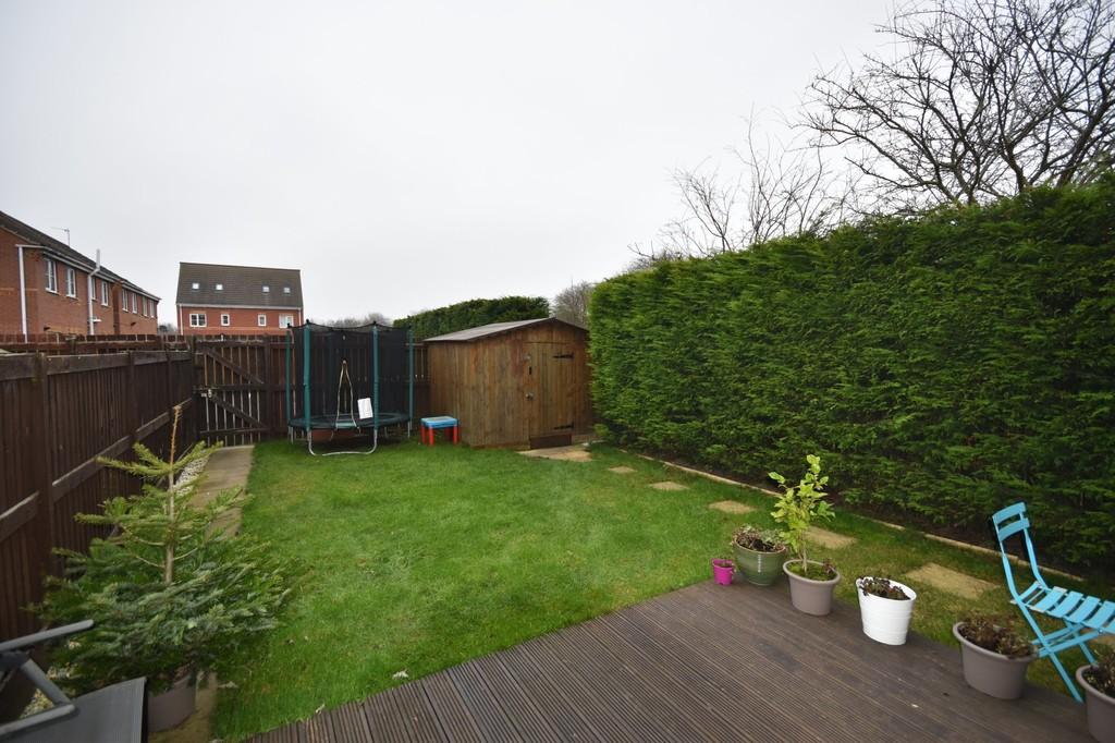 Oak Avenue, Goole 3 bed semidetached house £135,000