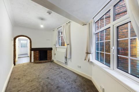 Ground Floor Flat, 28 Bridge Street, Uttoxeter, ST14 8AP