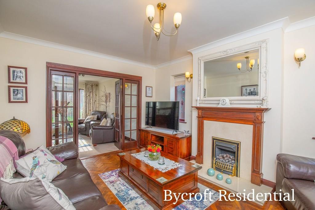 Burgh Road, Gorleston 3 bed detached house £380,000