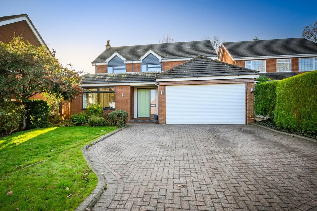 Priory Close, Lapworth 4 bed detached house £750,000