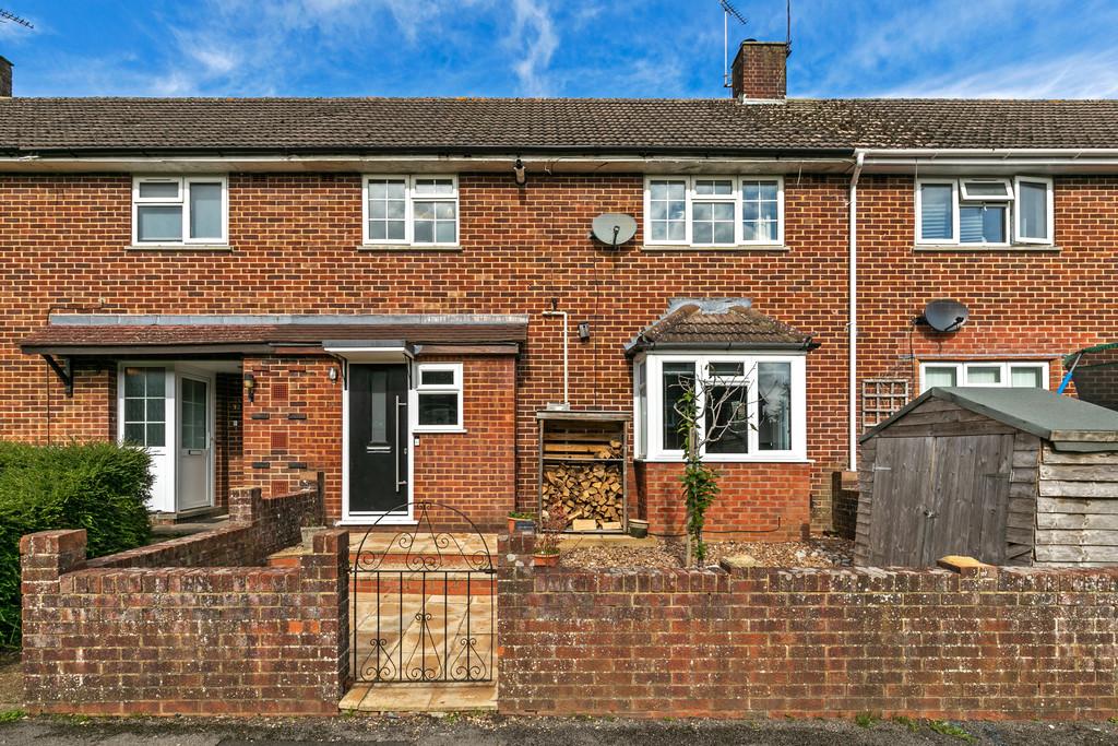 Fromond Road, Weeke, Winchester, SO22 3 bed terraced house for sale £