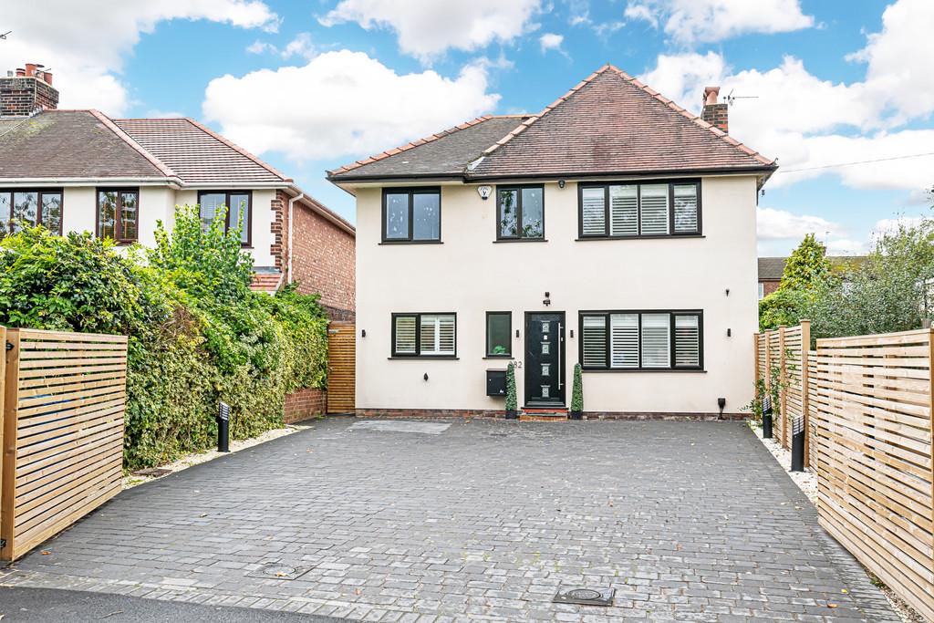London Road, Stretton, Warrington... 3 bed detached house £500,000