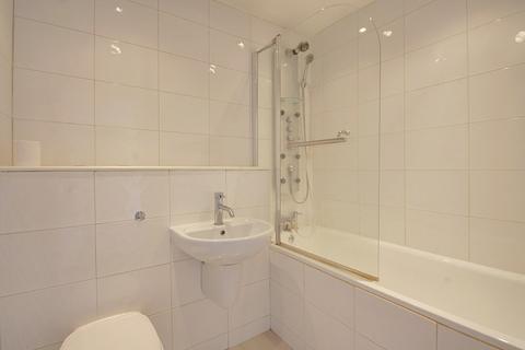 2 bedroom apartment for sale - Tavistock Place, Chase Side, N14