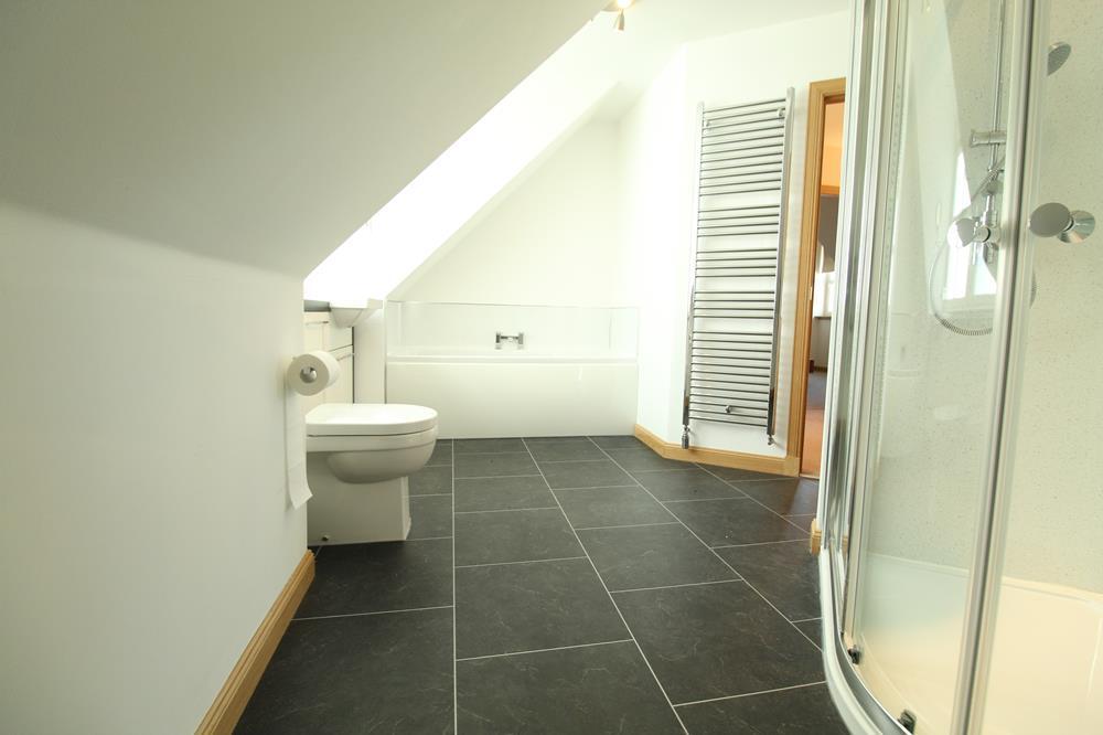 Family Bathroom − Copy
